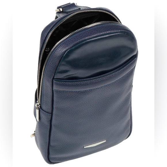 NWT Giudi Leather Sling Pack - Picture 2 of 3